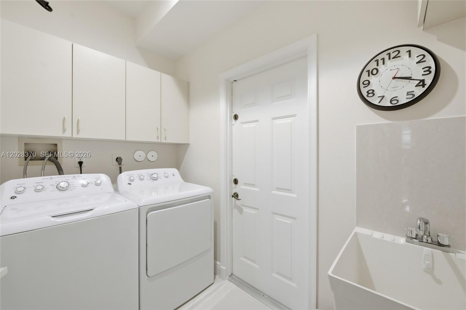 2608 Oakbrook Ct