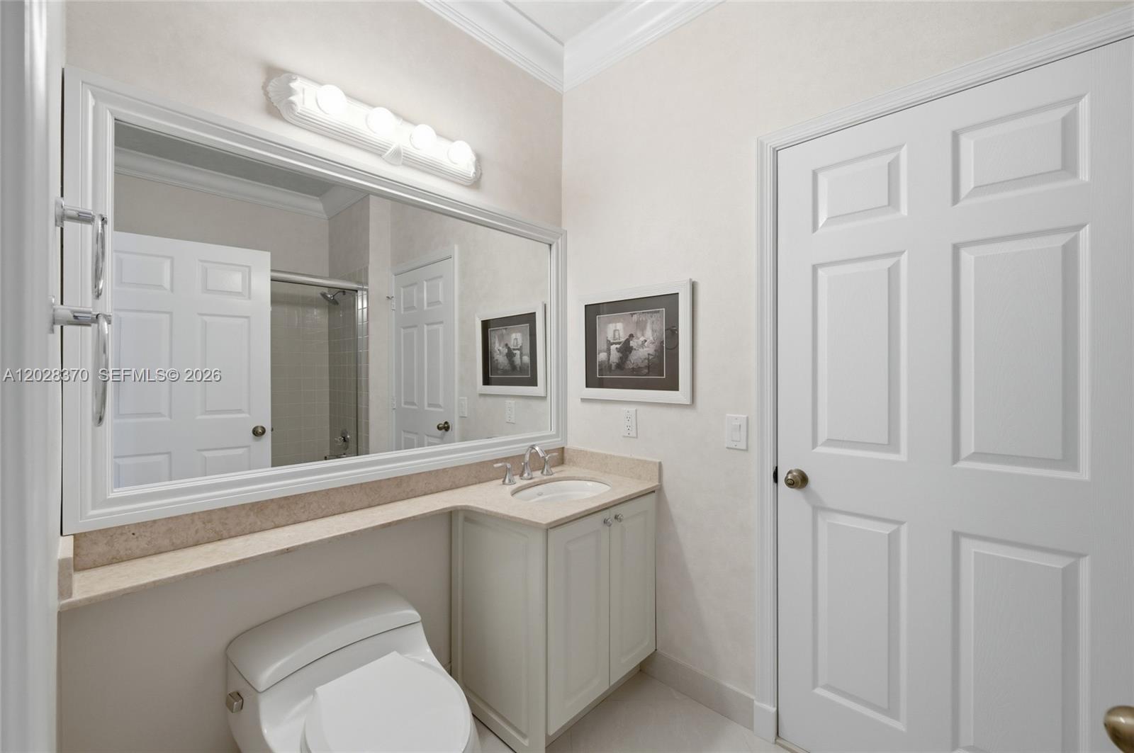 2608 Oakbrook Ct
