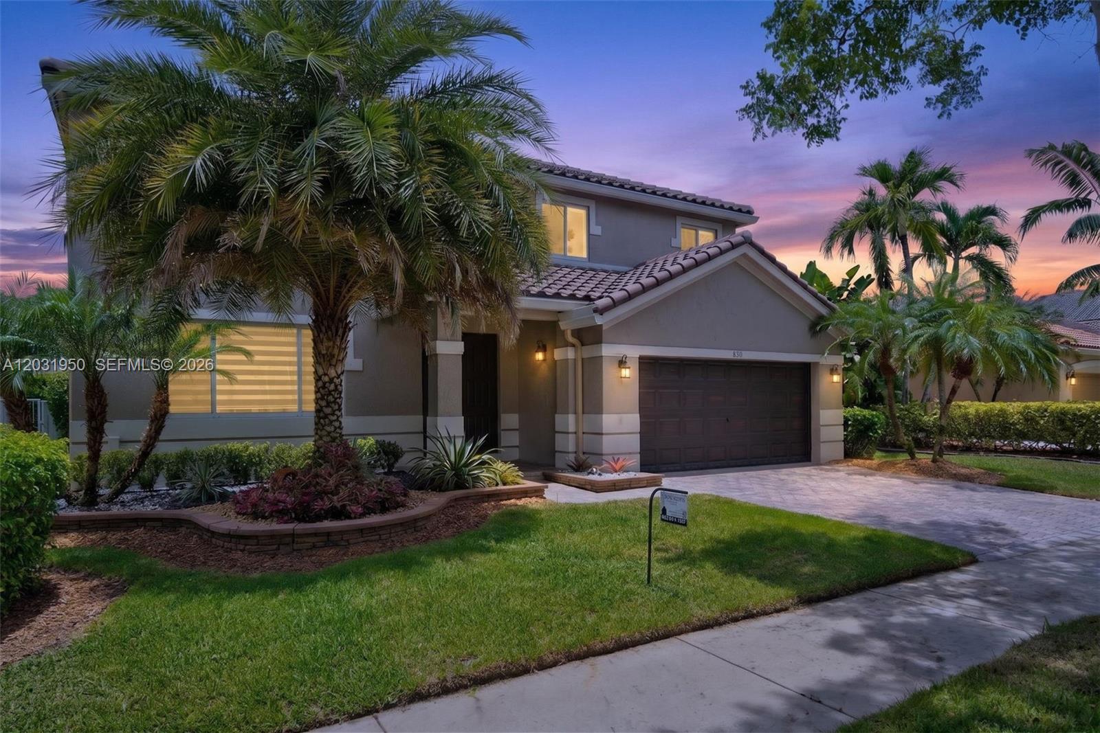 830 Hawthorn Ter
