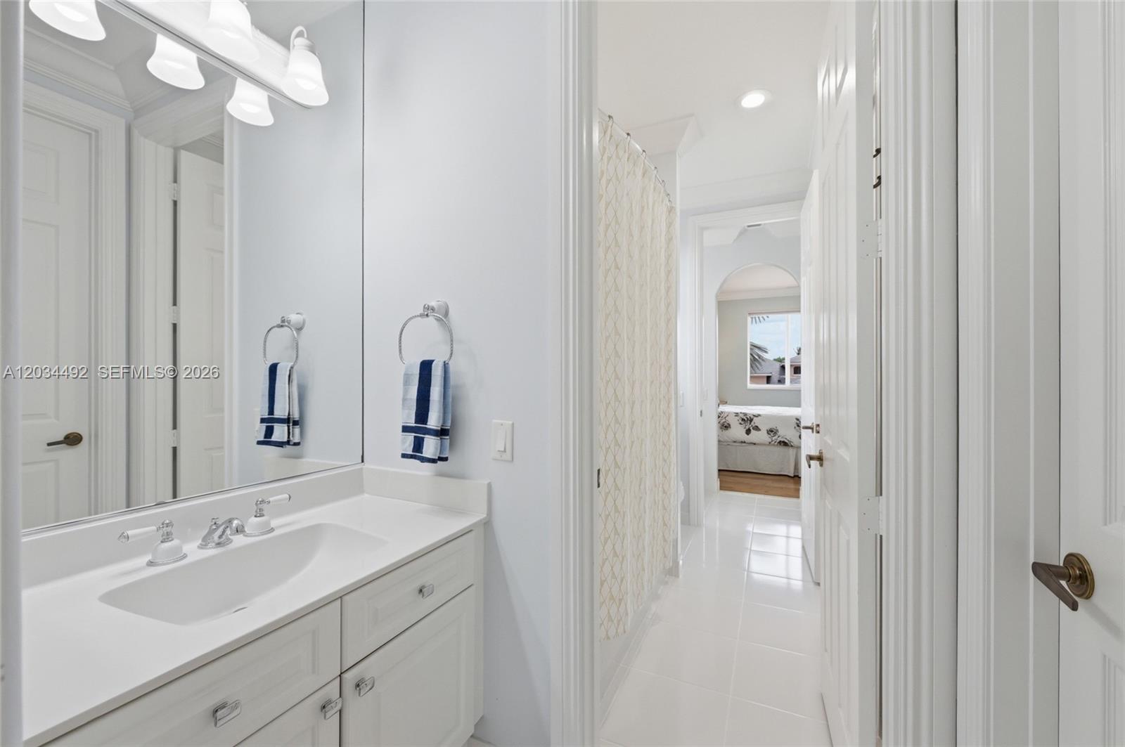 929 Gulfstream Ct