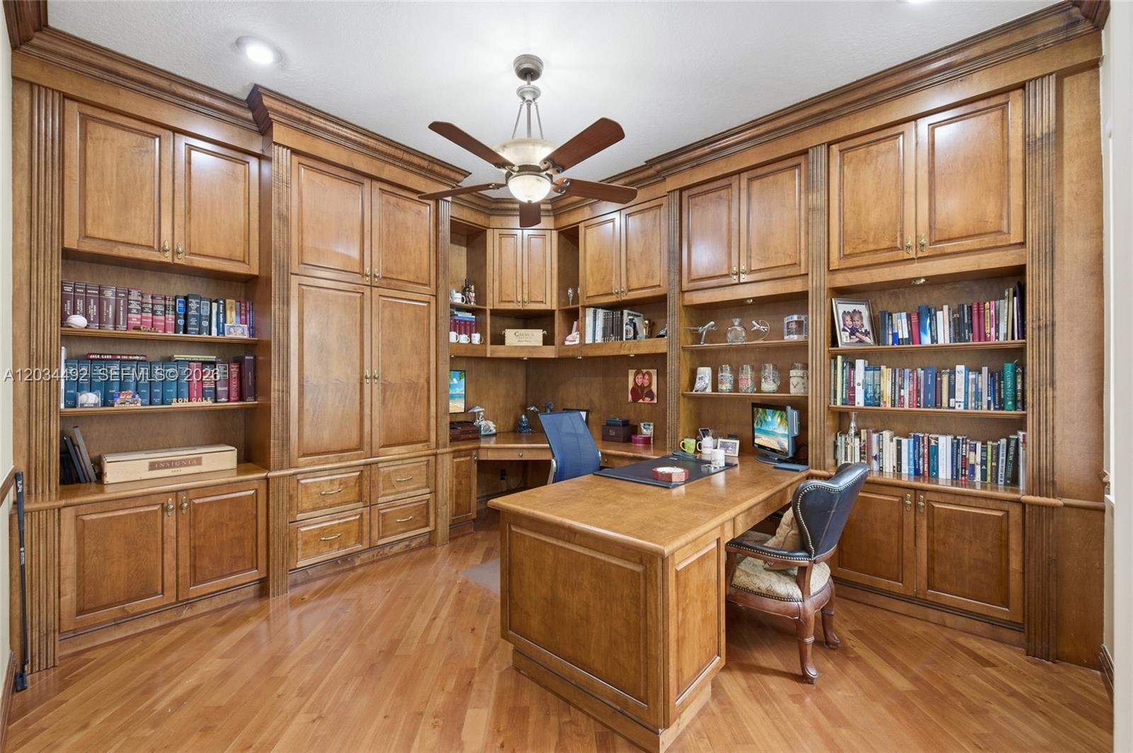 929 Gulfstream Ct