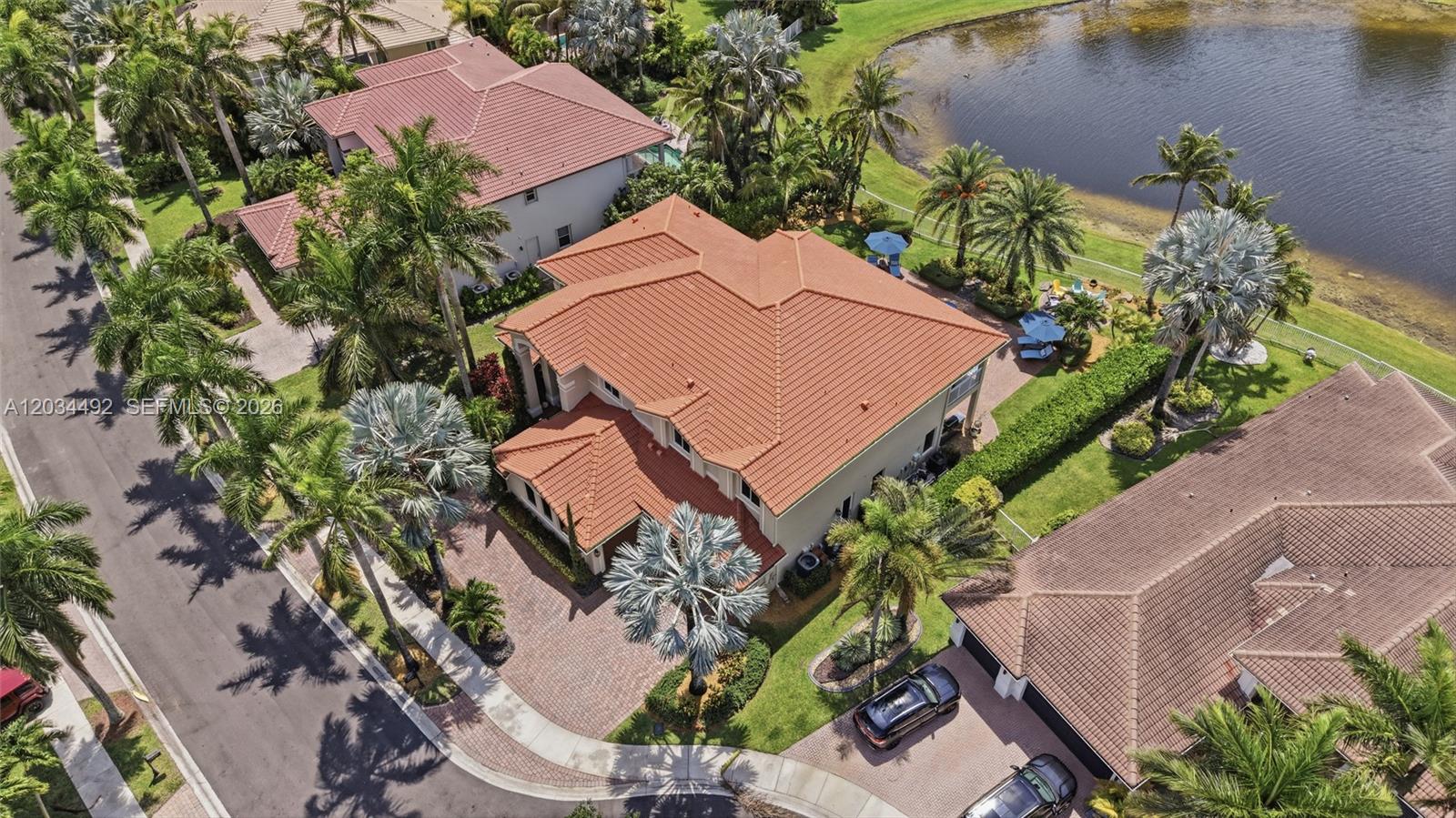 929 Gulfstream Ct