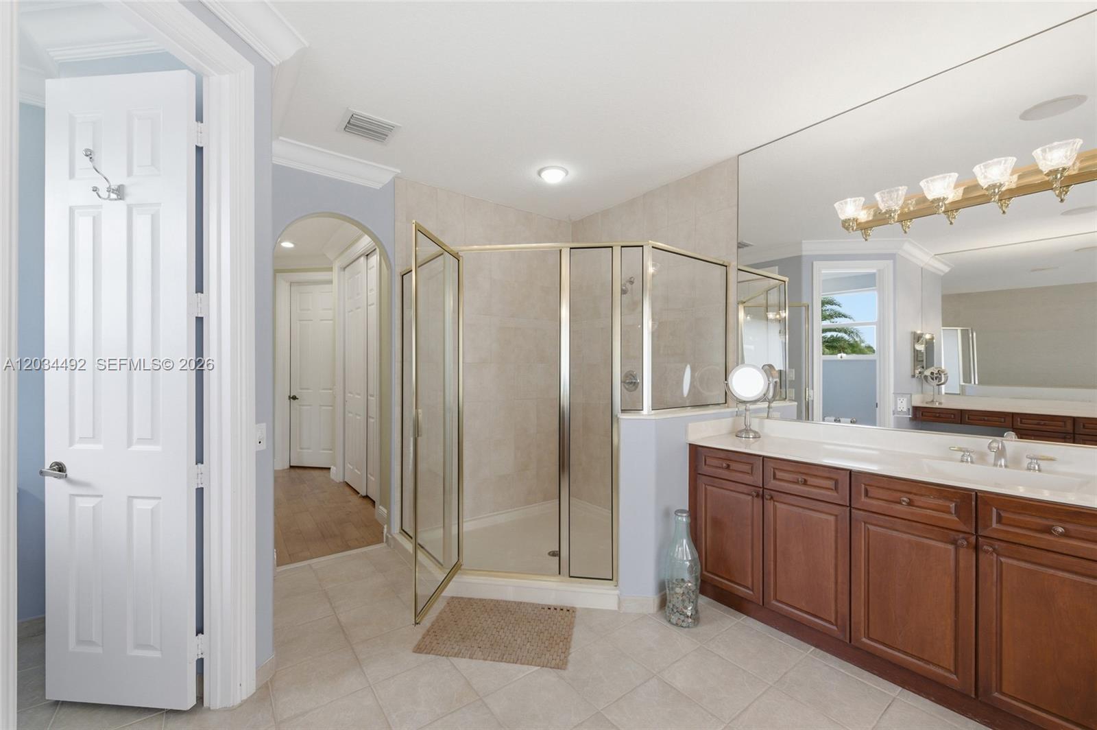 929 Gulfstream Ct