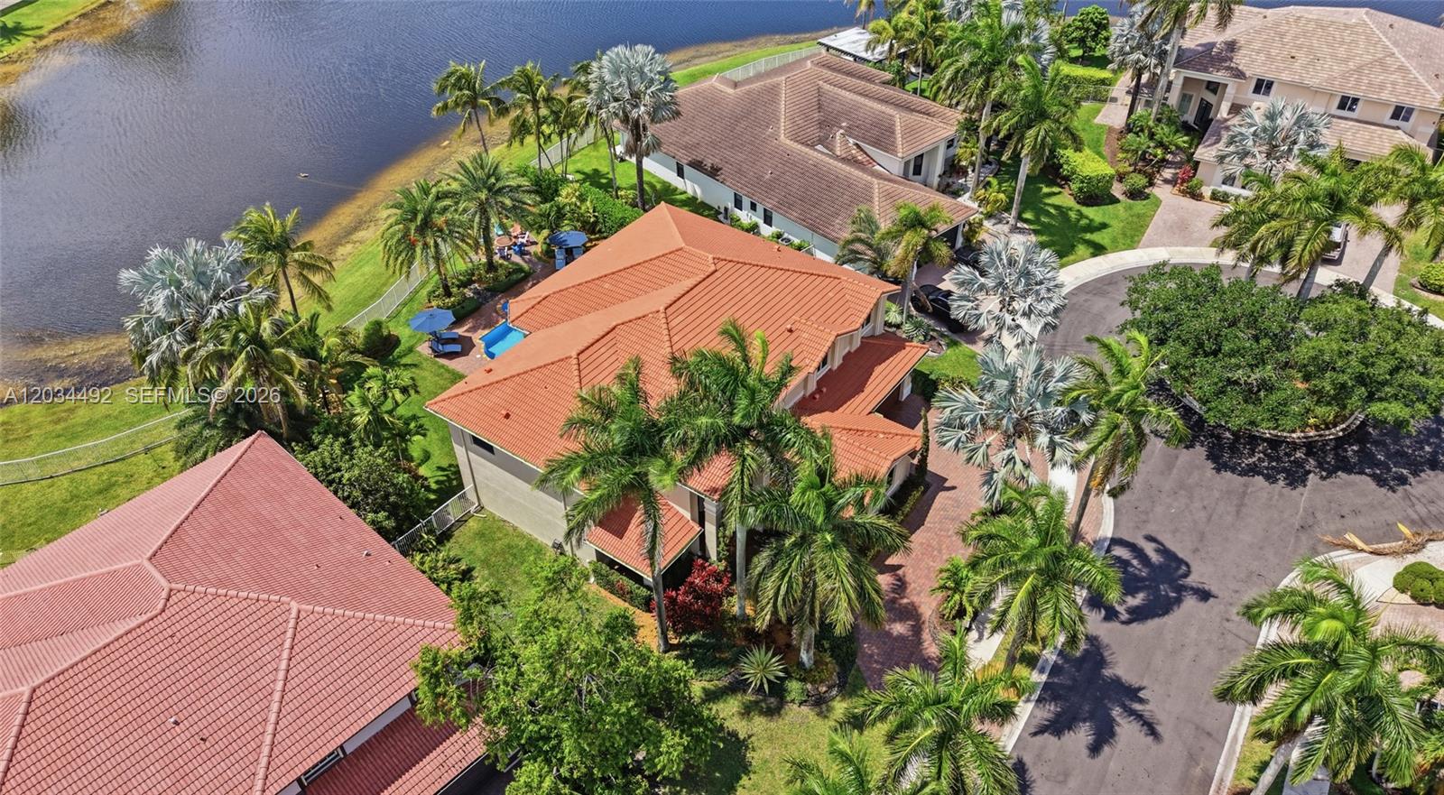 929 Gulfstream Ct