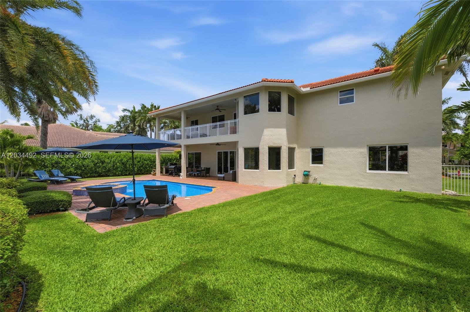 929 Gulfstream Ct
