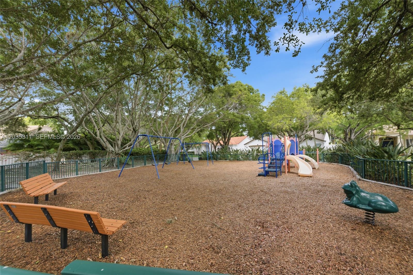 1975 Water Ridge Dr