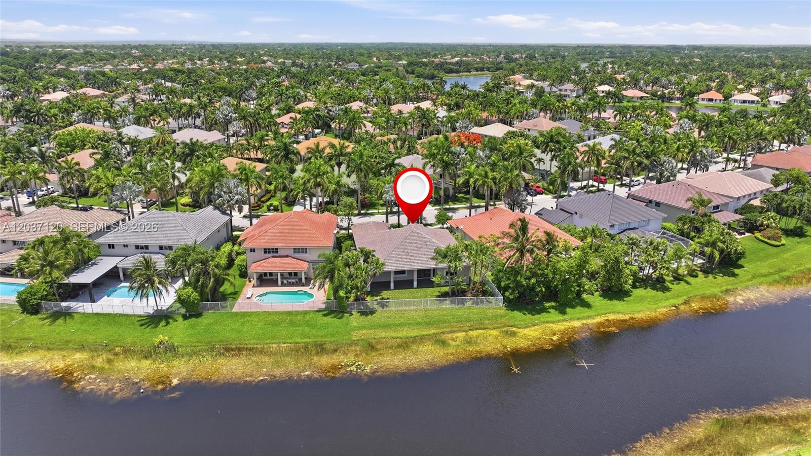 2048 Quail Roost Dr