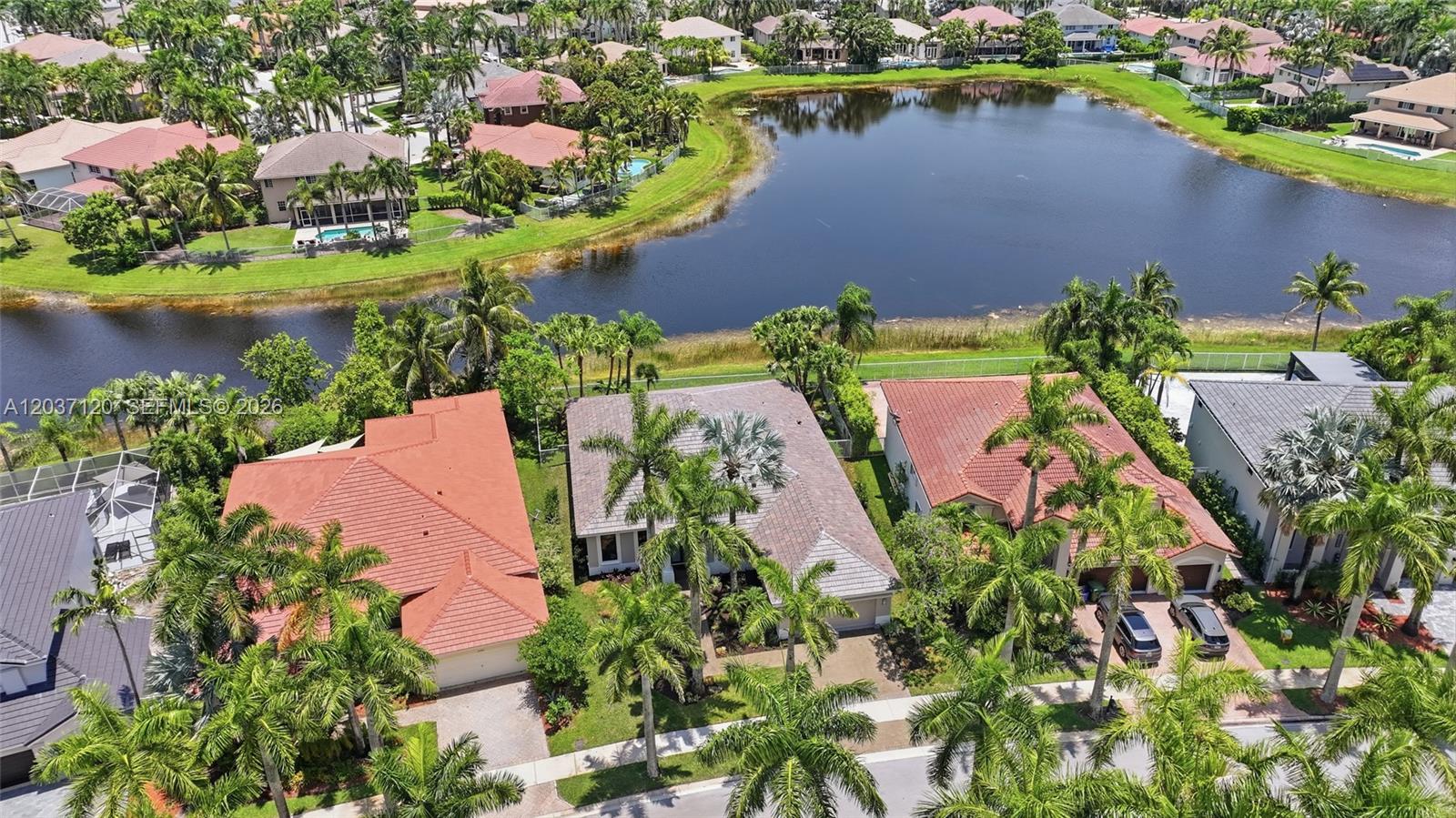 2048 Quail Roost Dr