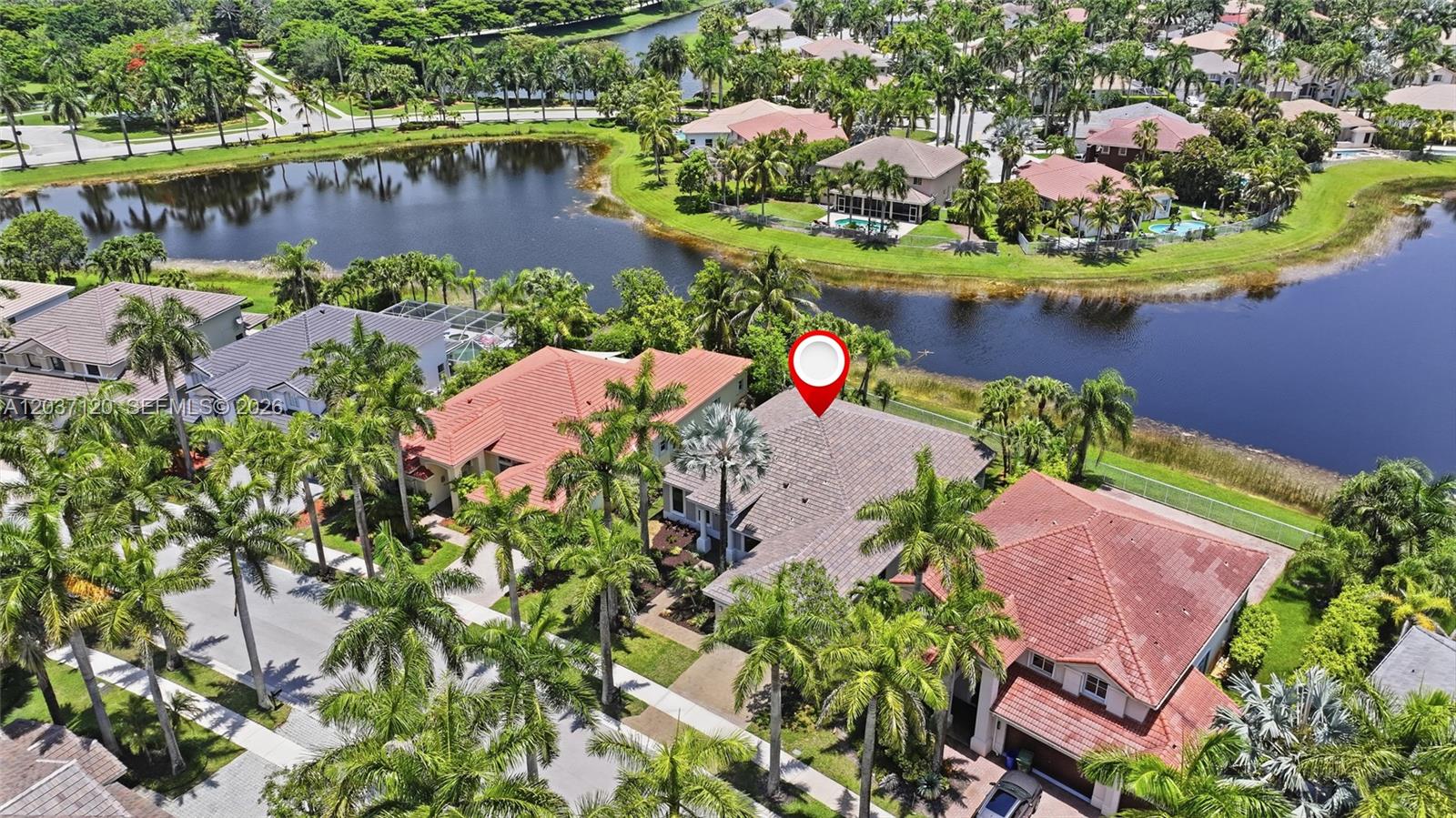 2048 Quail Roost Dr