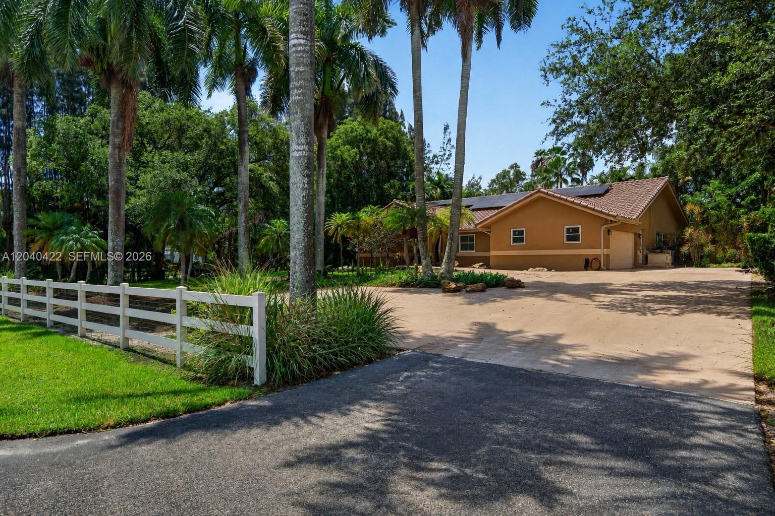 15720 SW 56th St