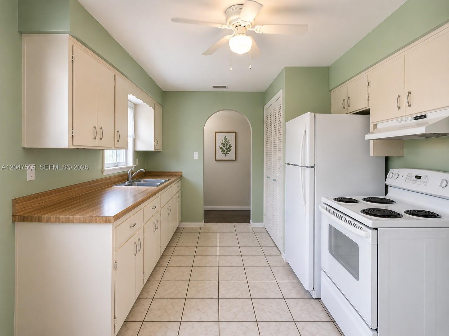 5240 SW 82nd Ave