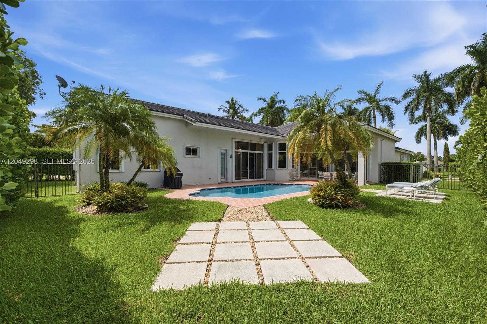 2542 Eagle Run Dr