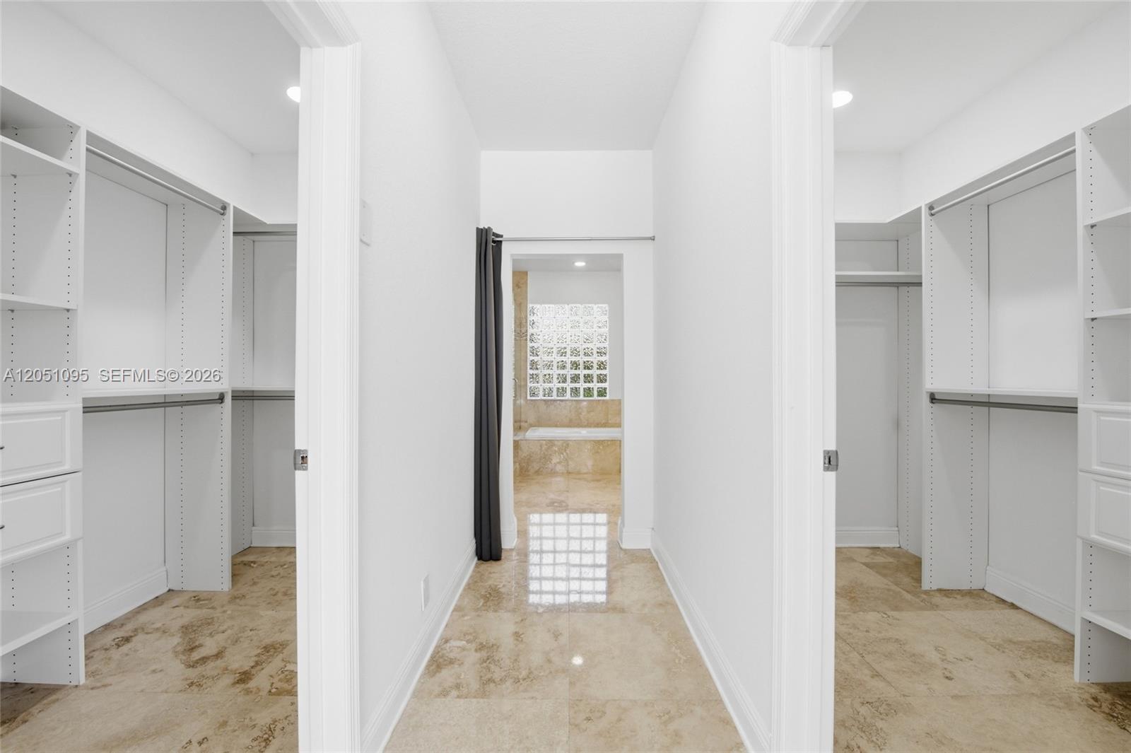 2667 Palmer Pl