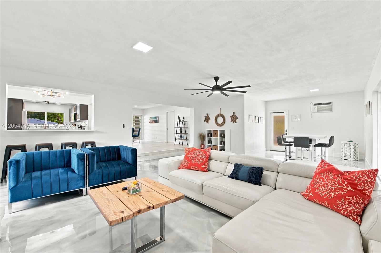 417 NE 11th Ave