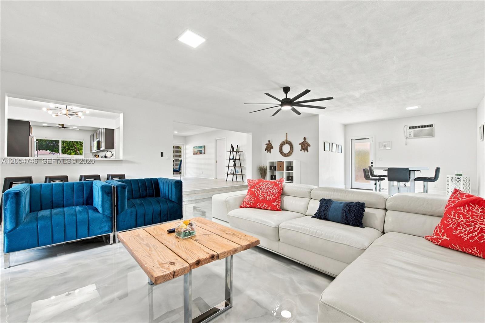 417 NE 11th Ave