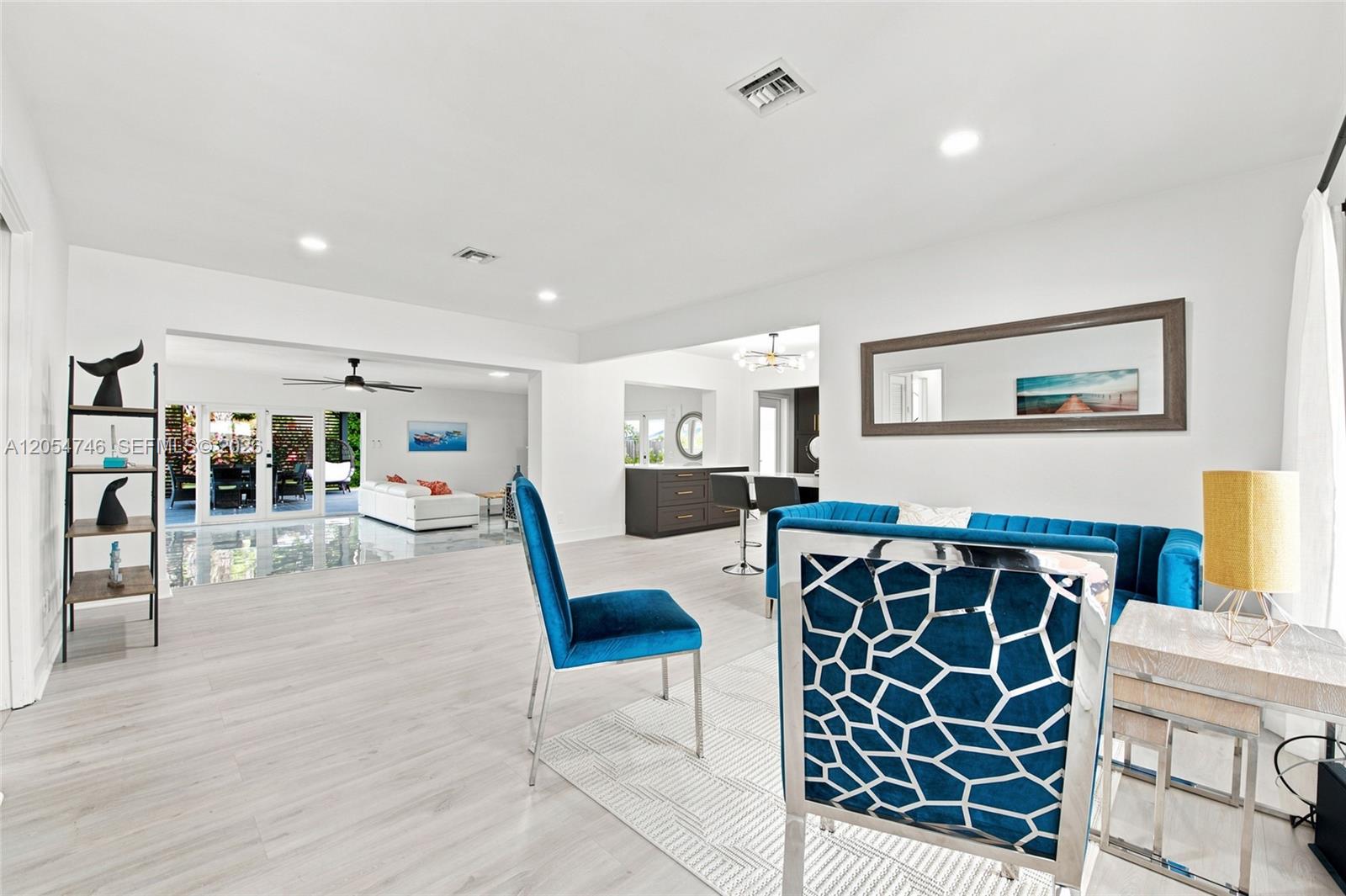 417 NE 11th Ave