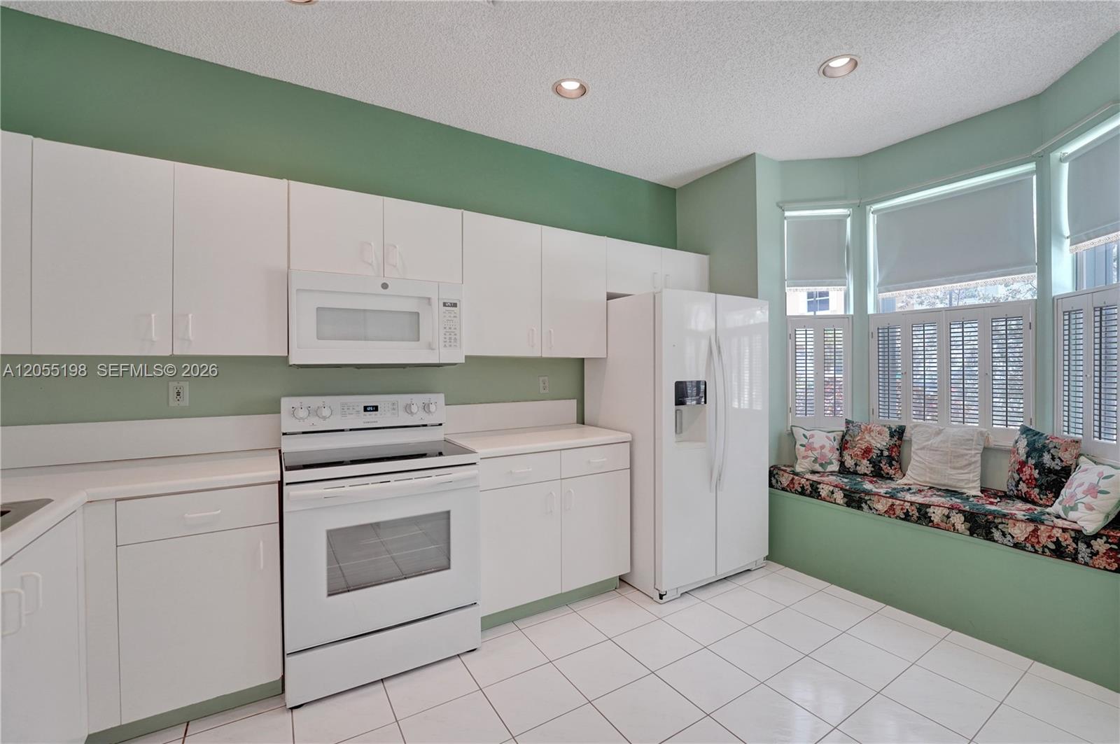 4025 Fern Forest Rd