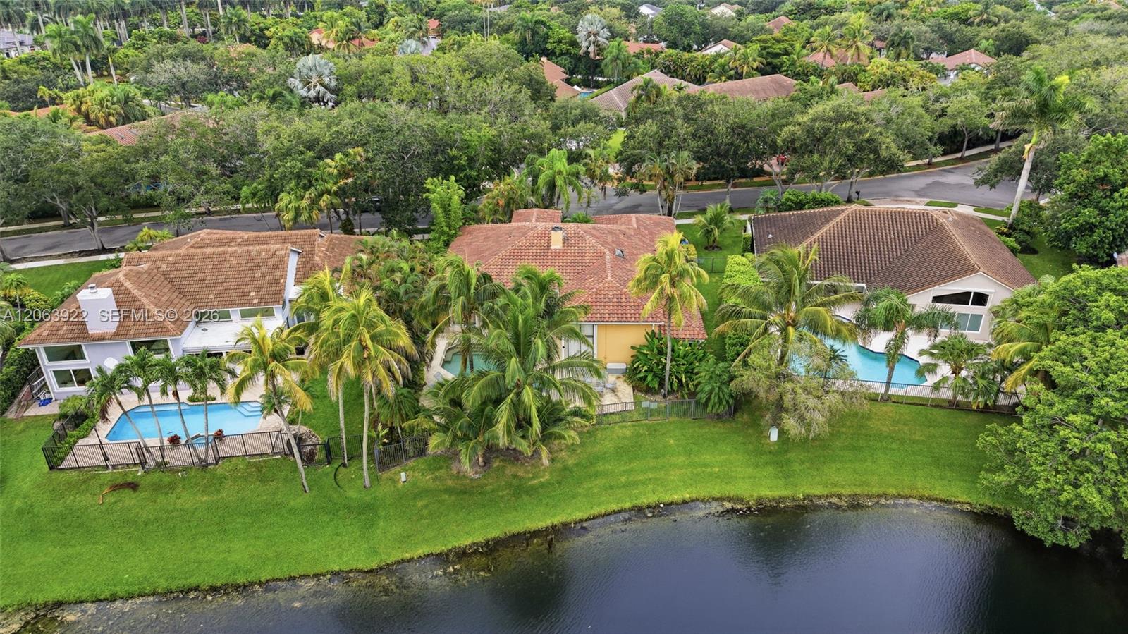 1028 Creekford Dr