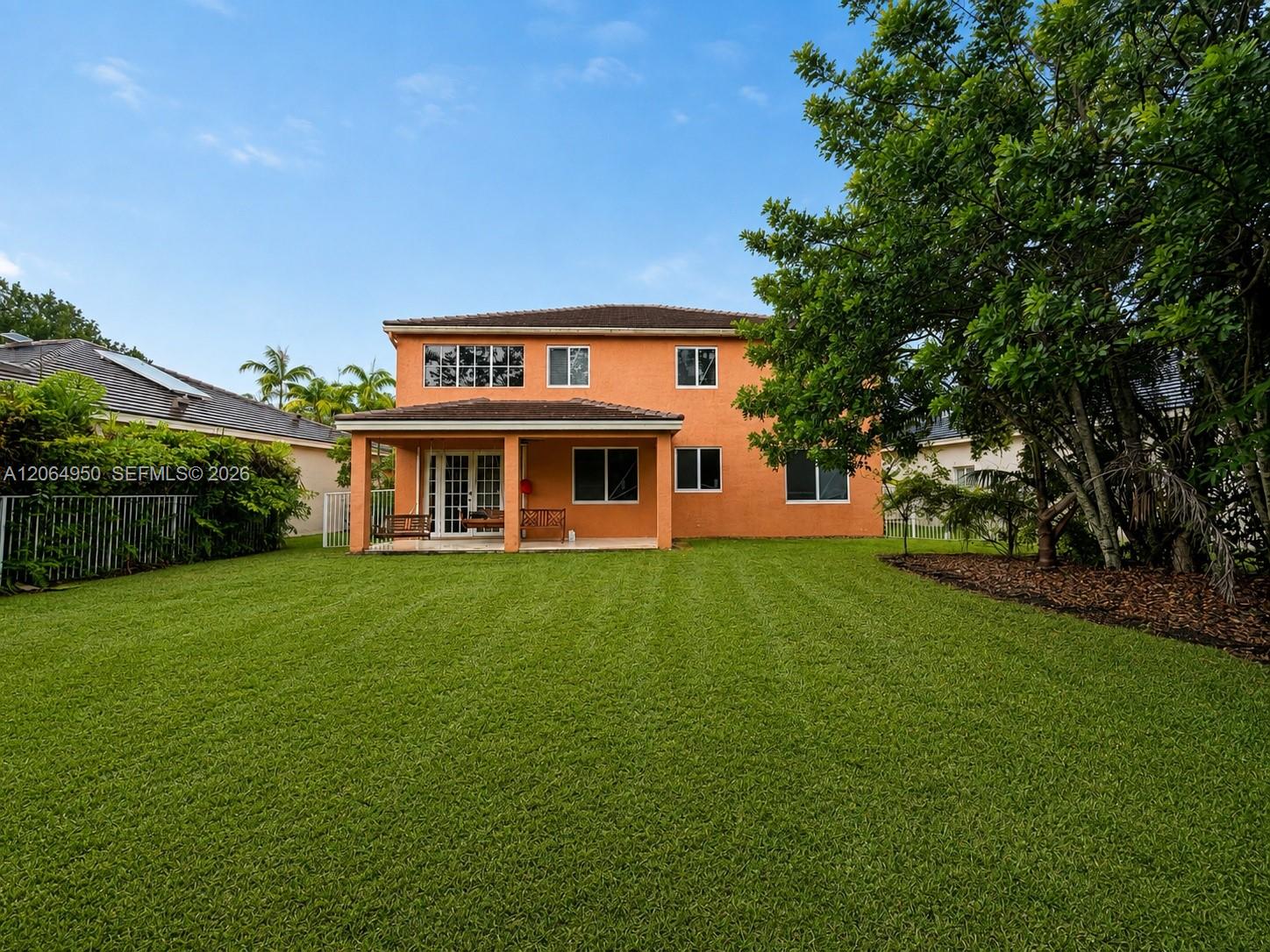 1204 Chenille Cir