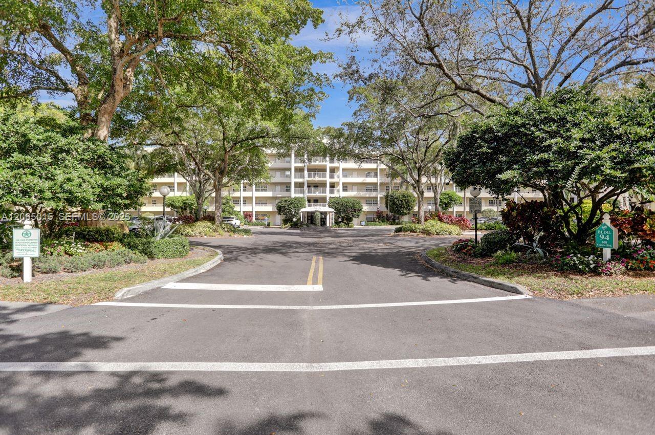808 Cypress Blvd # 409