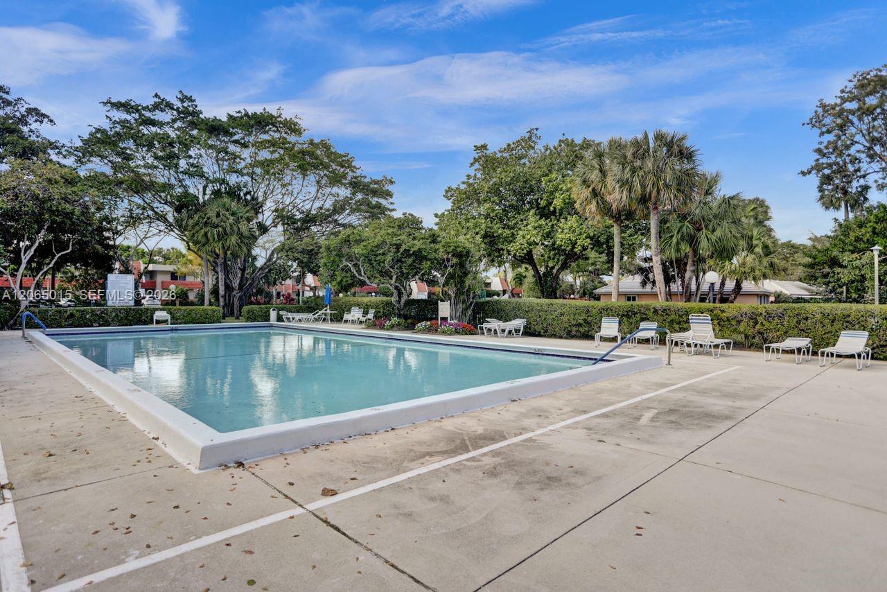 808 Cypress Blvd # 409