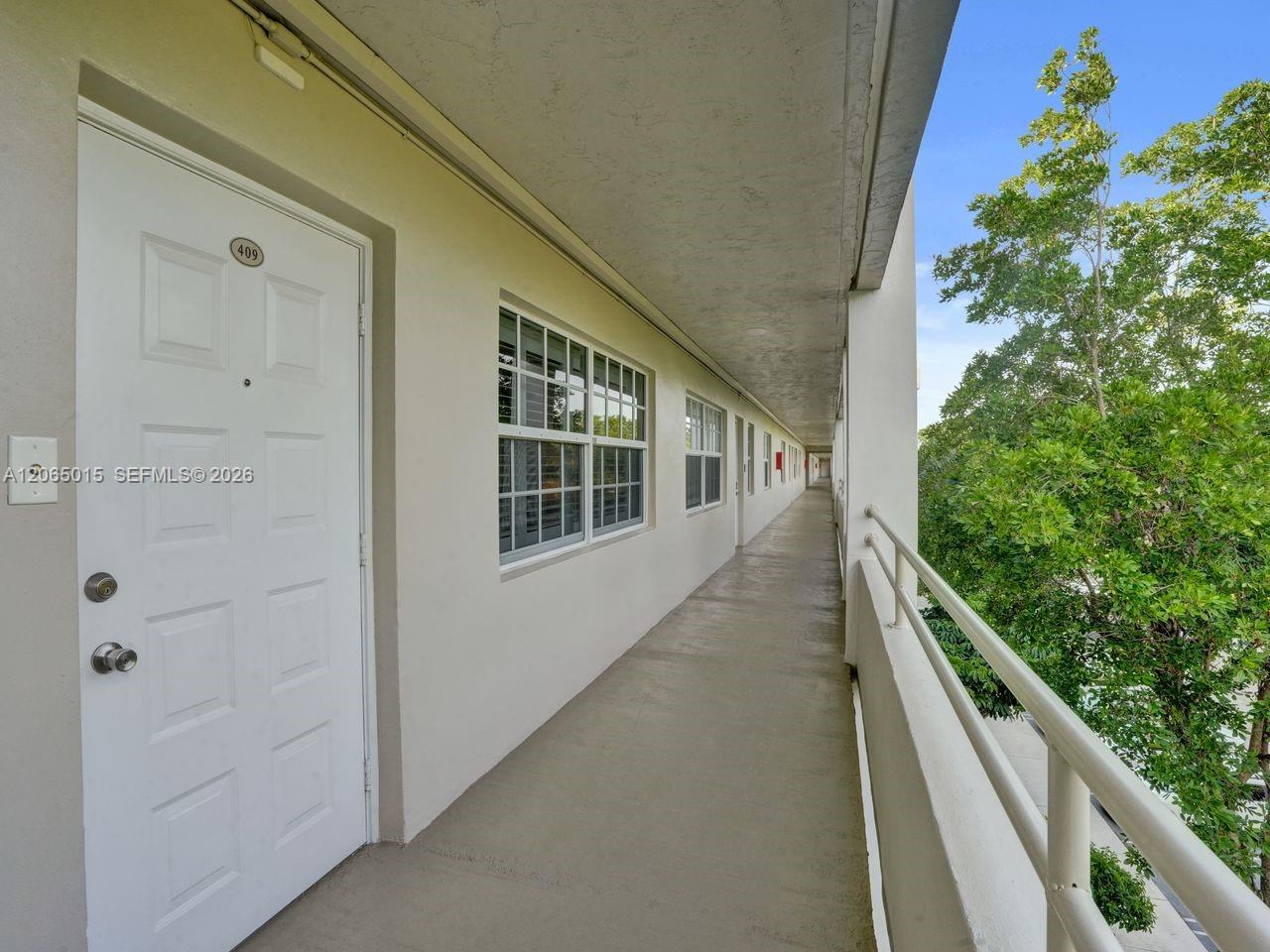 808 Cypress Blvd # 409