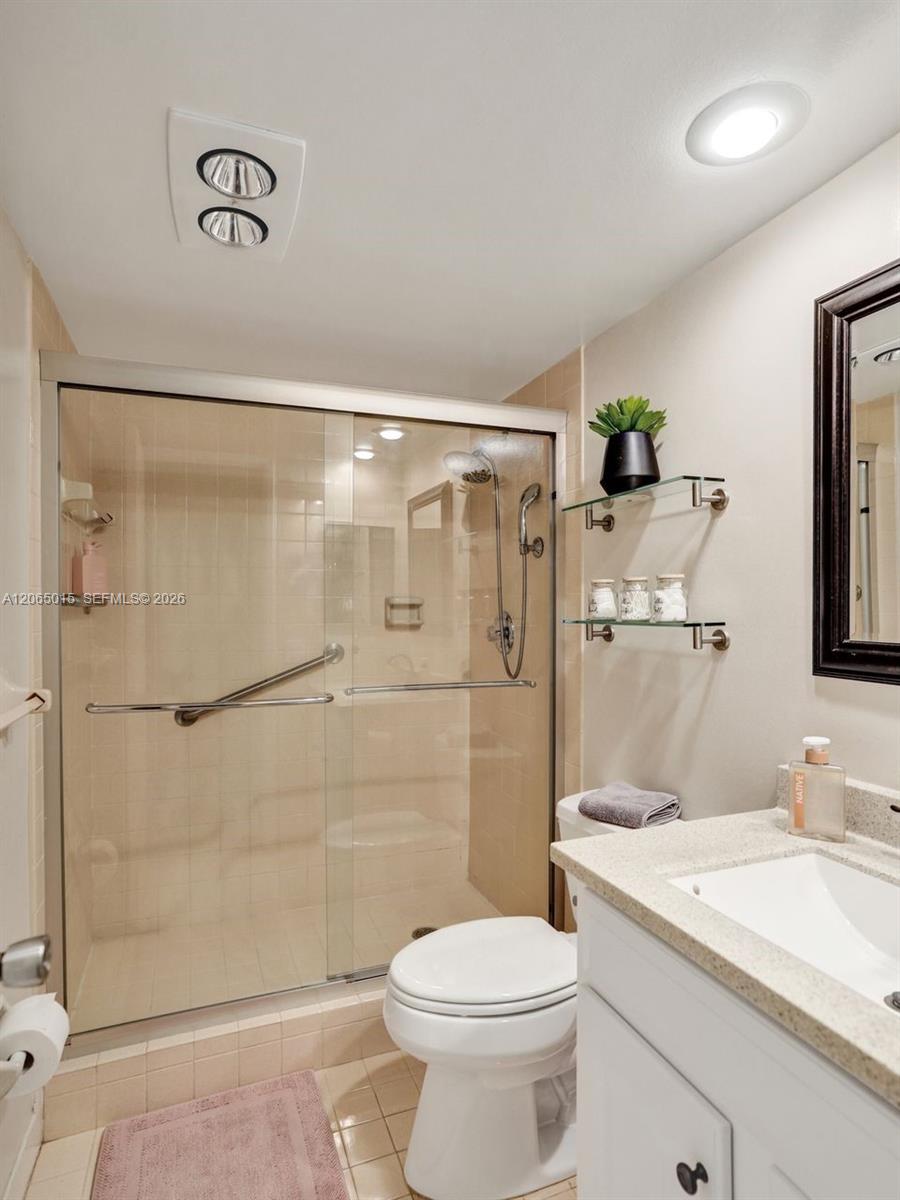 808 Cypress Blvd # 409
