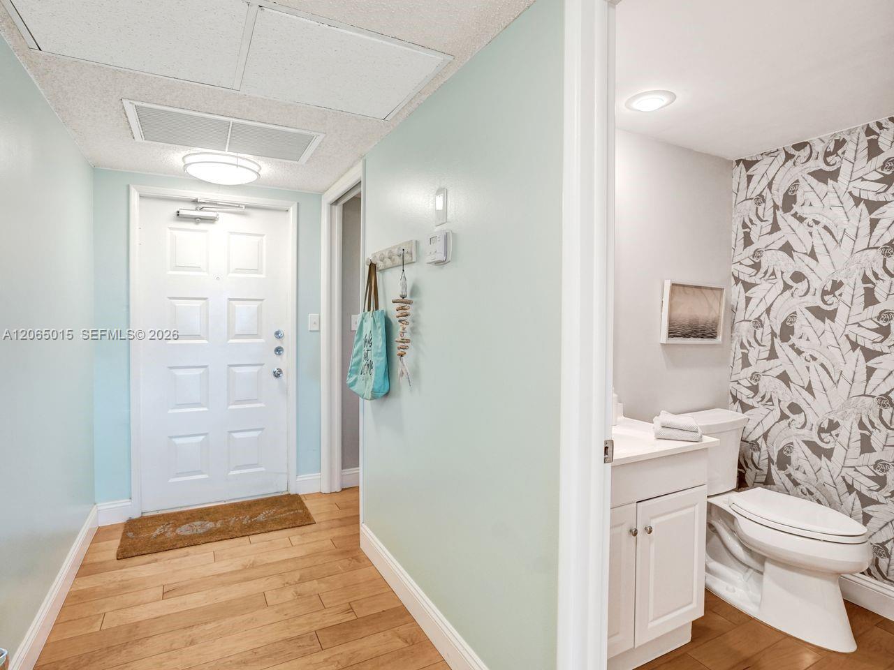 808 Cypress Blvd # 409