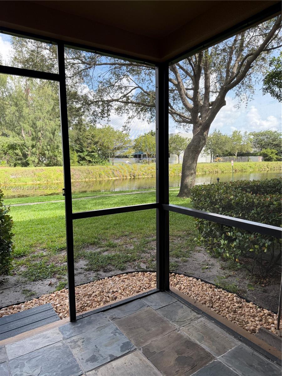 15535 N Miami Lakeway N # 107