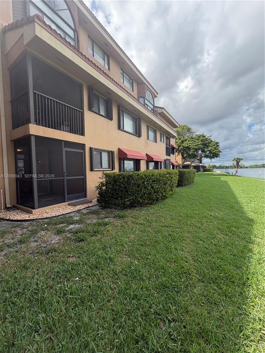15535 N Miami Lakeway N # 107