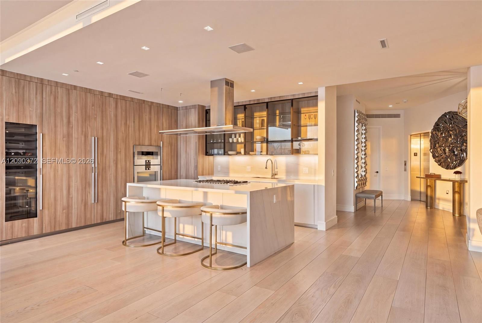 725 S Ocean Boulevard 105