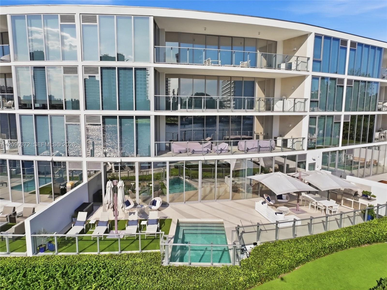 725 S Ocean Boulevard 105