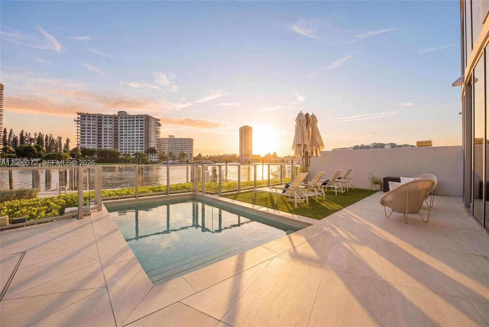 725 S Ocean Boulevard 105