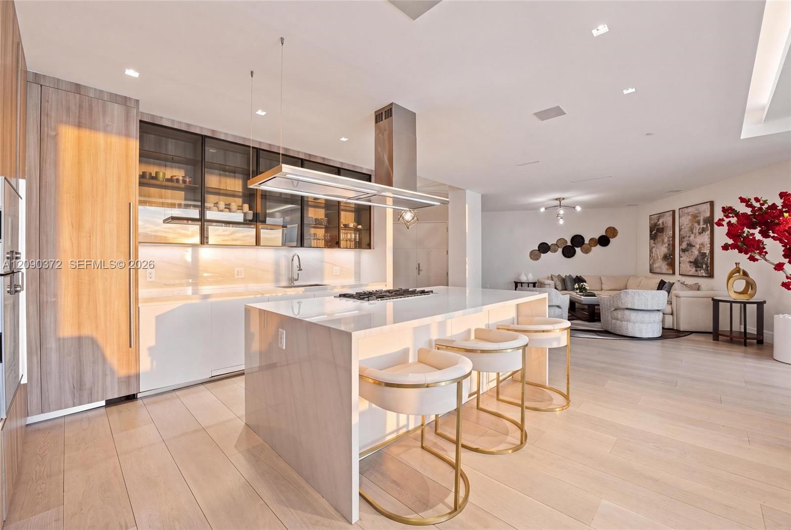 725 S Ocean Boulevard 105