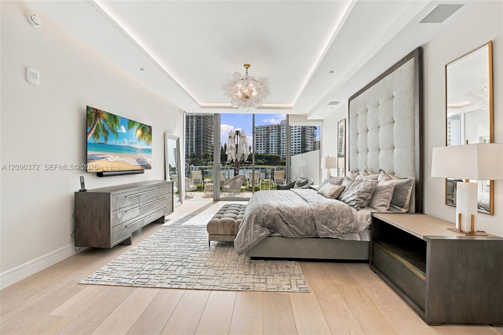 725 S Ocean Boulevard 105