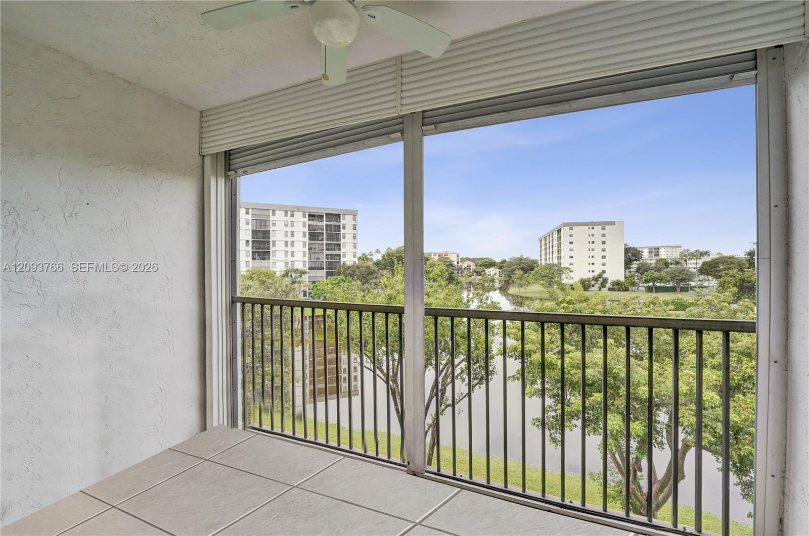 2226 N Cypress Bend Dr # 408