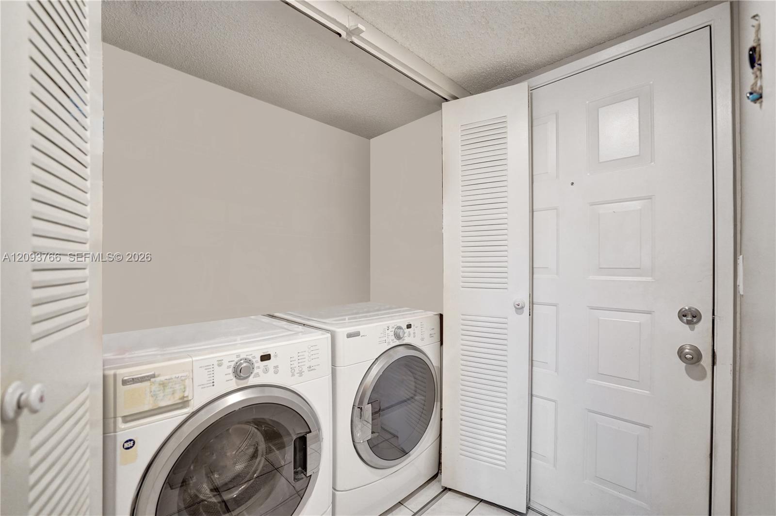 2226 N Cypress Bend Dr # 408