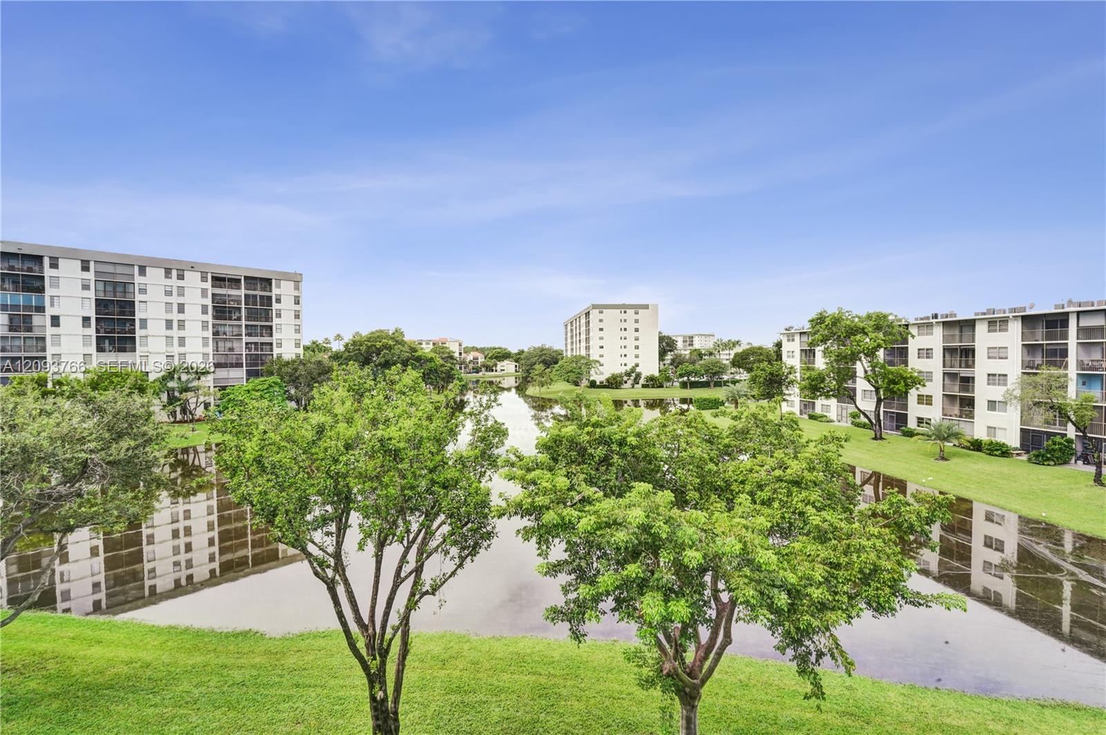 2226 N Cypress Bend Dr # 408