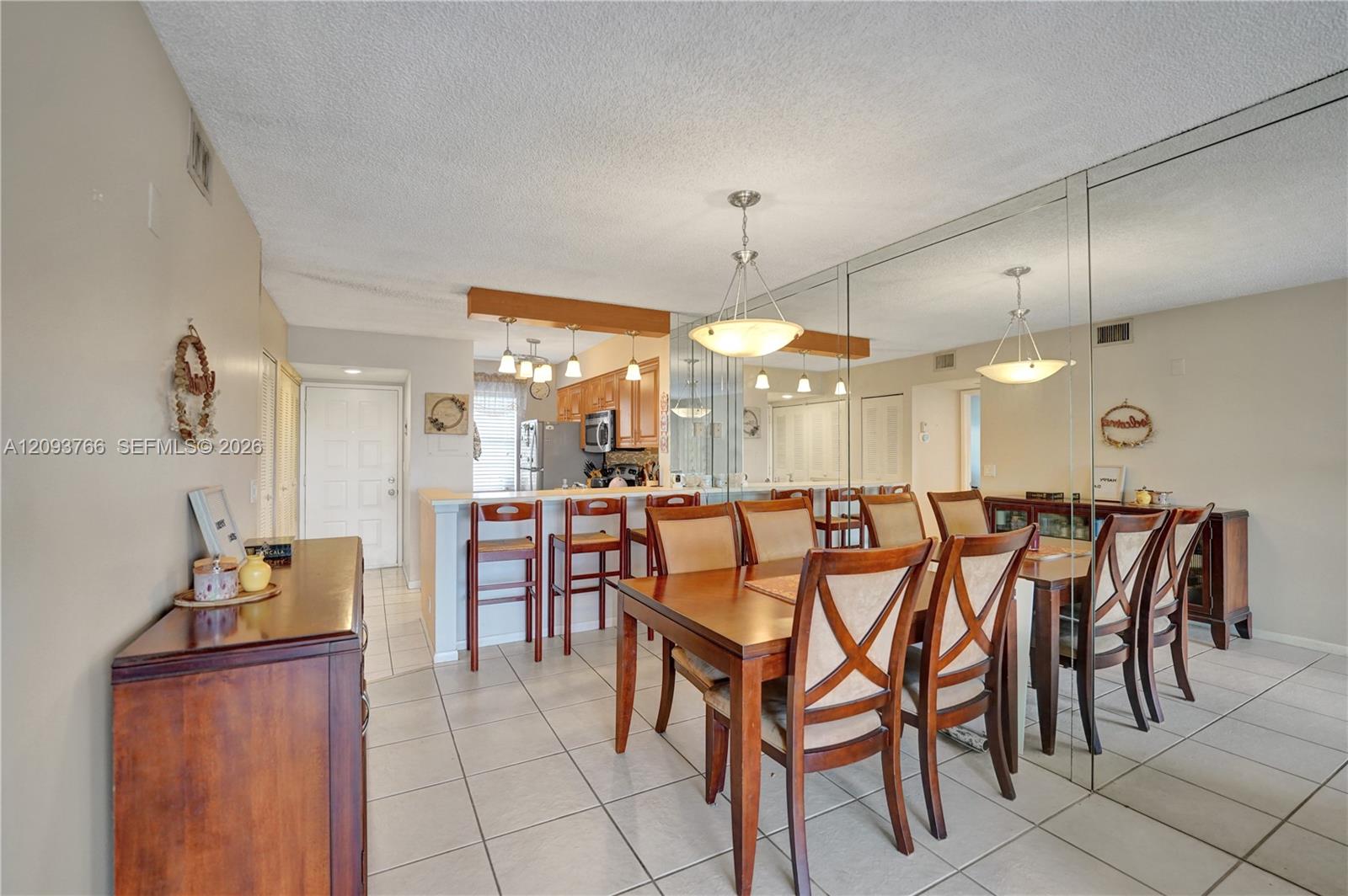 2226 N Cypress Bend Dr # 408