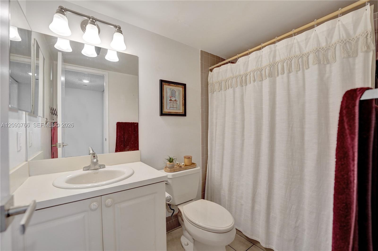 2226 N Cypress Bend Dr # 408