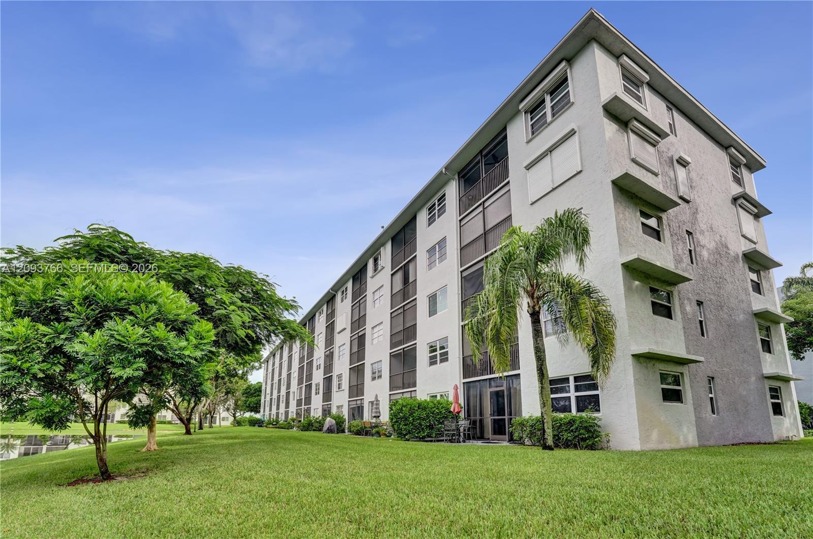 2226 N Cypress Bend Dr # 408