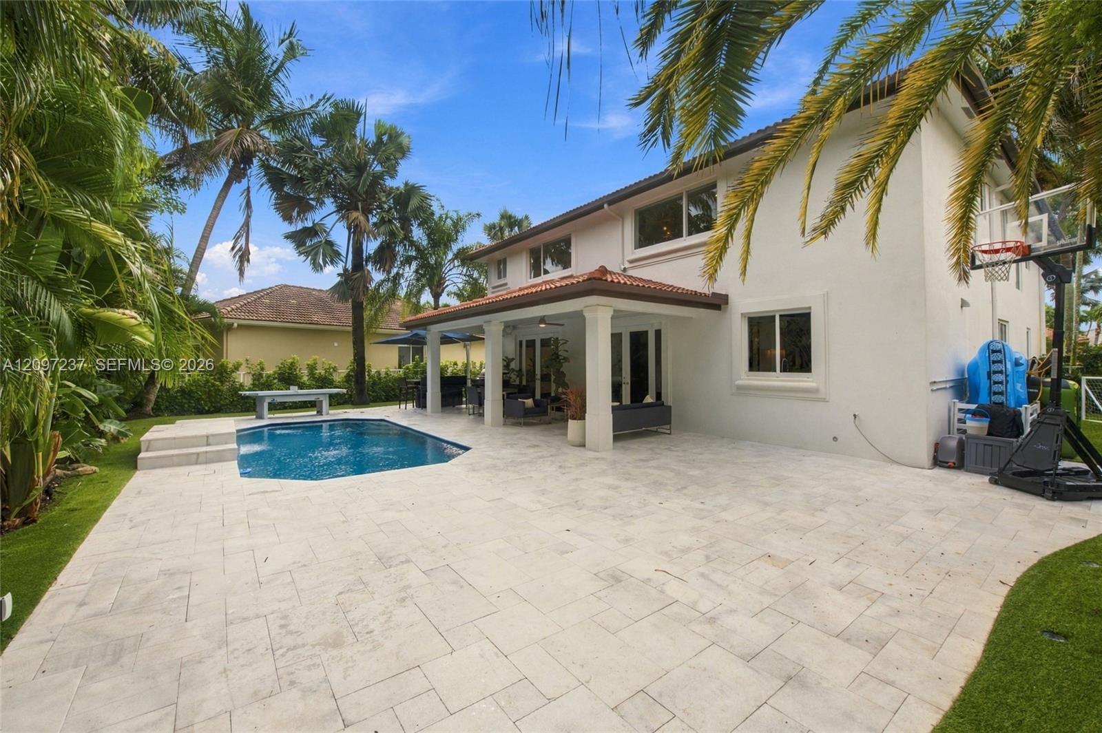1937 Timberline Rd