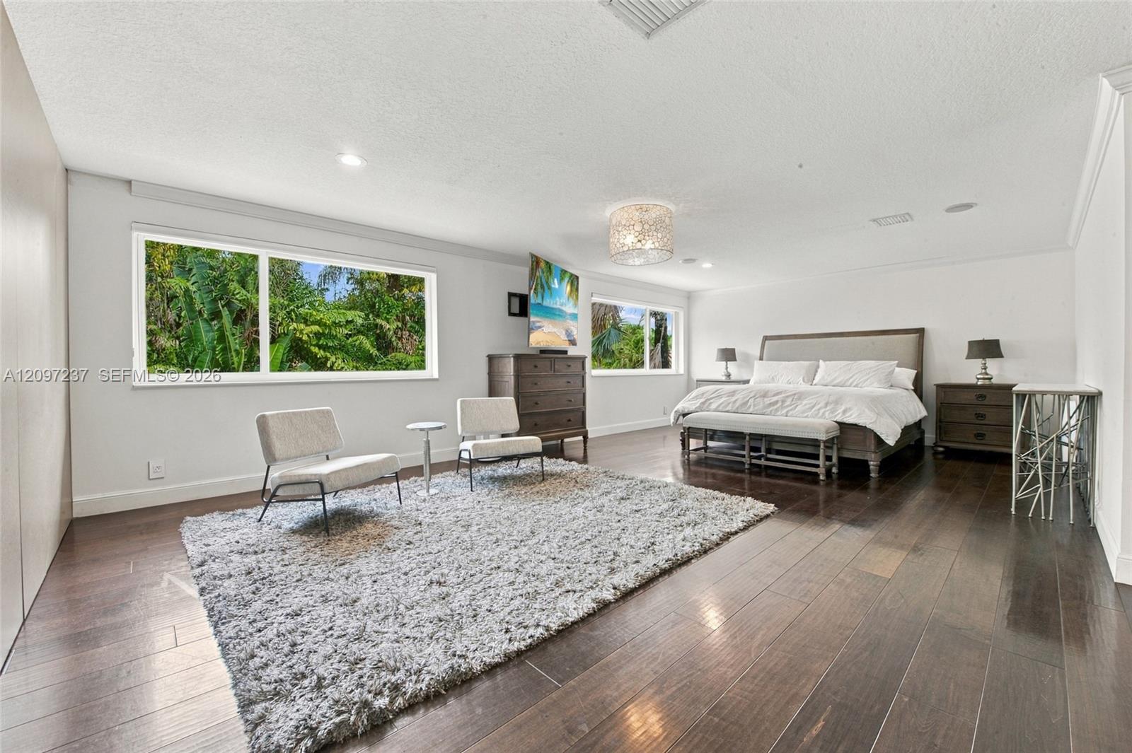 1937 Timberline Rd