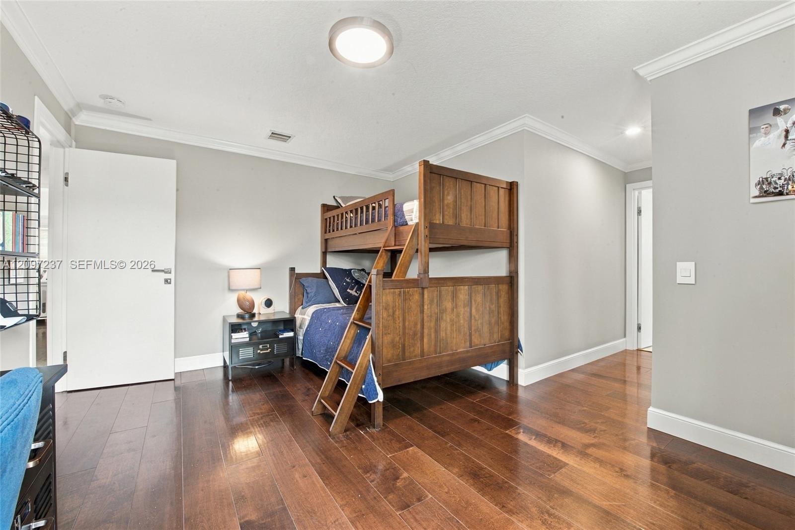 1937 Timberline Rd