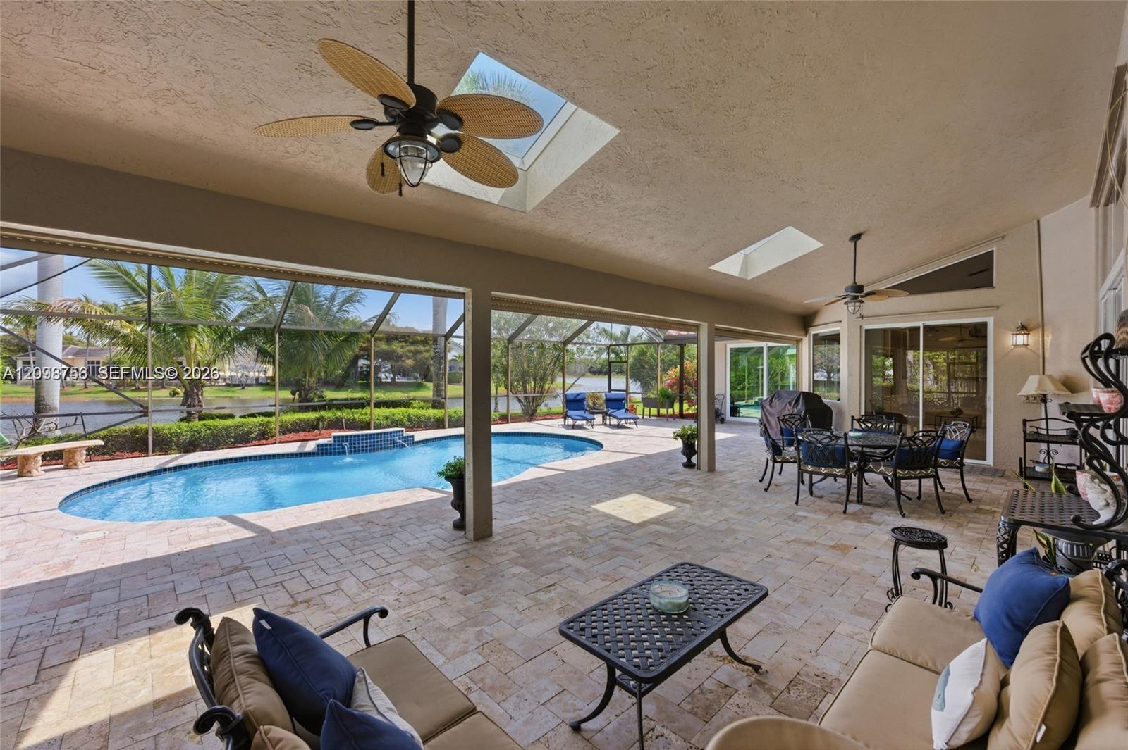 158 Dockside Cir