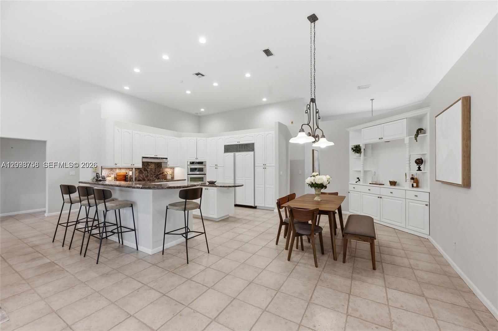 158 Dockside Cir