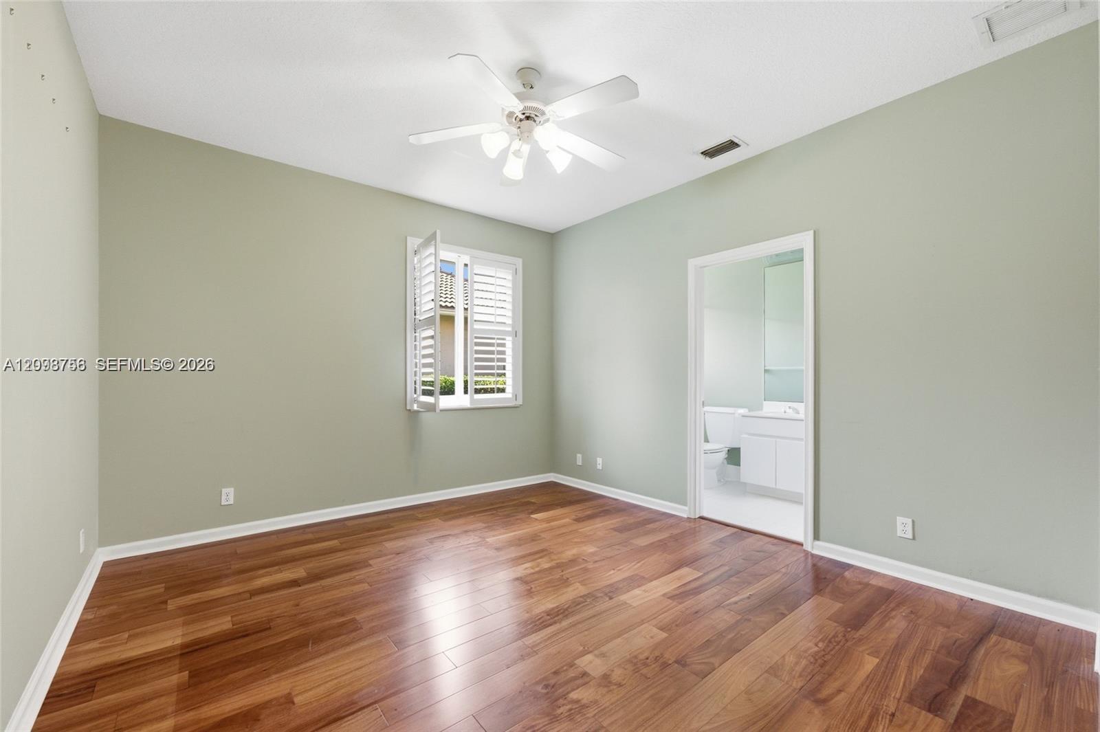 158 Dockside Cir