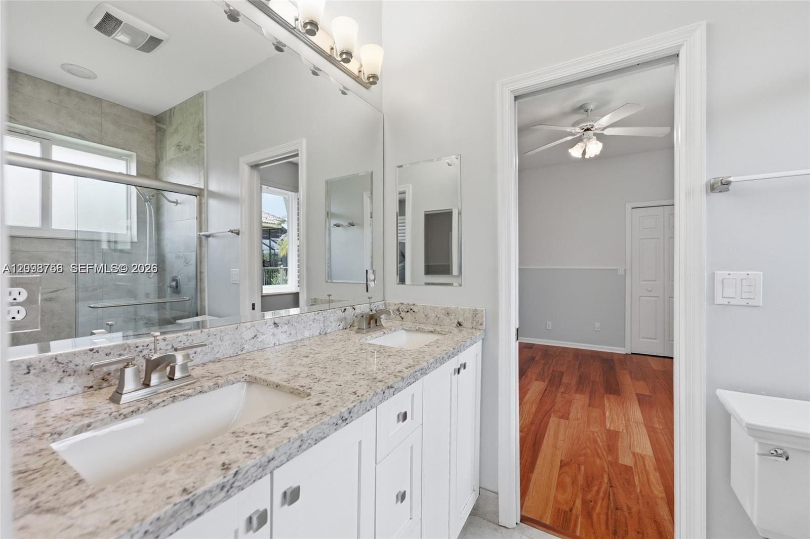 158 Dockside Cir