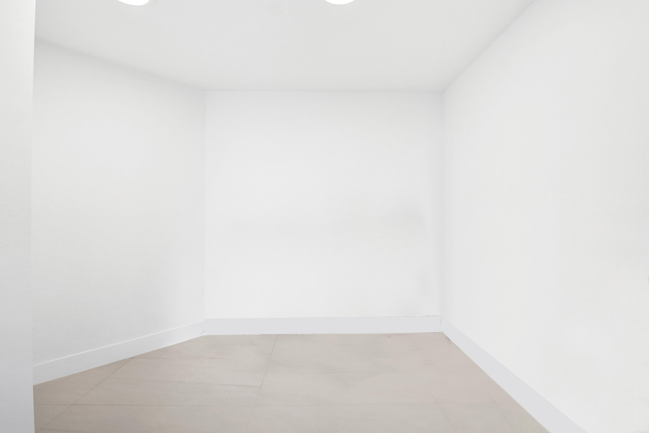 153 N Seabreeze Boulevard 1204