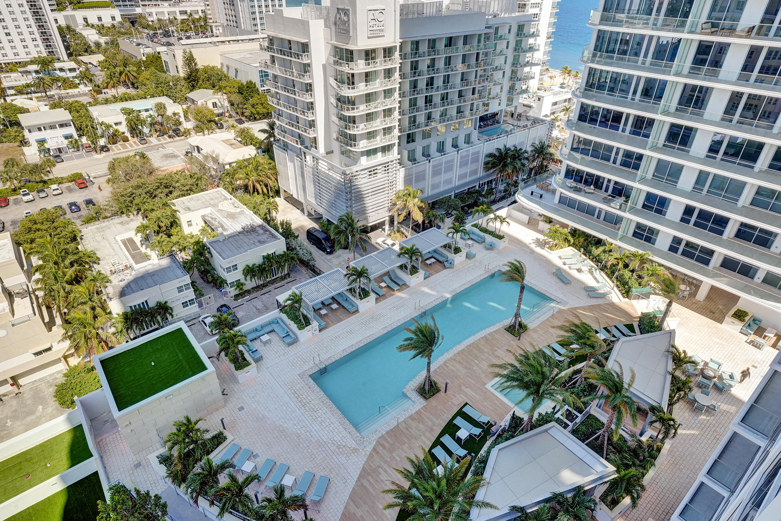 153 N Seabreeze Boulevard 1204